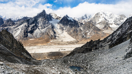 Fototapeta na wymiar Lobuche from the top of Kongma La pass, Everest 3 high passes trek, Nepal