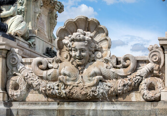  Esplanade des Quinconces, fontain of the Monument aux Girondins in Bordeaux. France