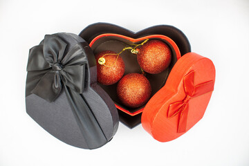 Valentine's day gift boxes with heart and square gift boxes, wedding anniversary gifts black and red square and heart boxes