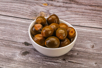 Marinated feijoa in the bowl