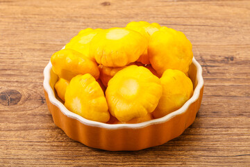 Marinated patissons in the bowl