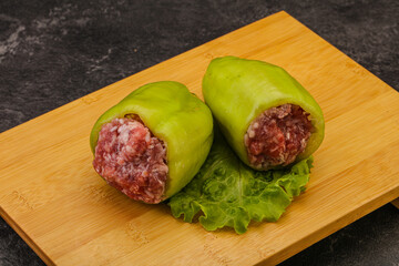 Raw stuffed bell pepper with meat