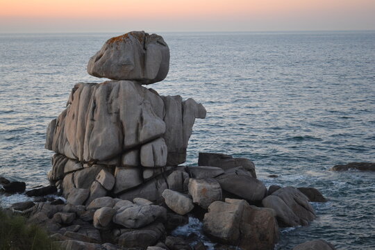 Les rochers de Kerfissien, côte bretonne en Finistère Nord, Poulennou Cléder