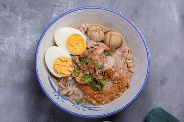 Tom Yum Noodles with Shrimp and Egg