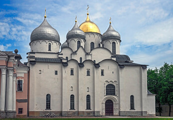 Fototapeta na wymiar St. Sofia cathedral. Kremlin in the city of Novgorod, Russia. Years of fconstruction 1045 - 1050