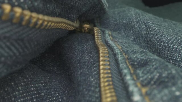 Pantalones Jeans Macro c&aacute;mara lenta