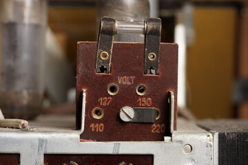 vintage voltage controller with fuse