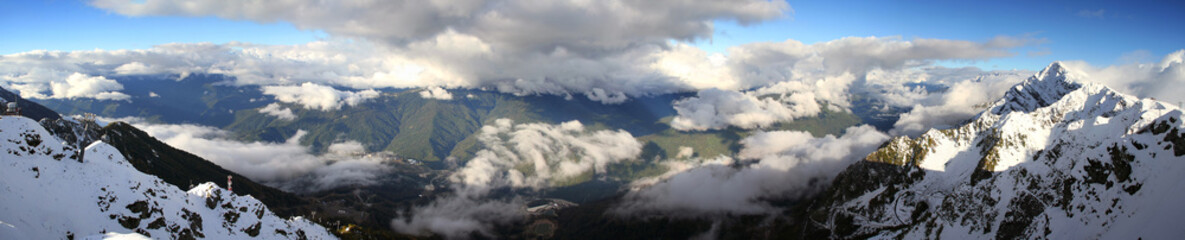 Fototapeta na wymiar Mountain peaks of the Caucasus