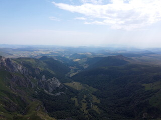 Fototapeta na wymiar Puy de Sancy en Auvergne en vue aérienne