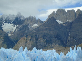 Lago y Glaciar Grey. Patagonia Chilena