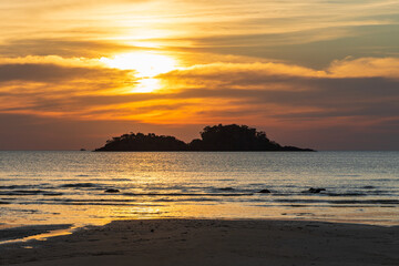 Fototapeta na wymiar Sunset on Klong Prao Beach. Koh Chang island, Thailand.