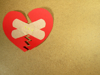 Fototapeta premium a red broken heart
