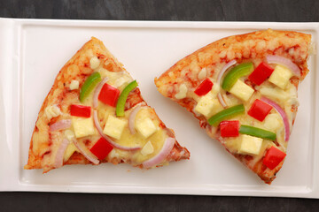Pizza_Paneer Makhani