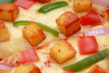 Pizza_Paneer Makhani