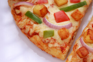 Pizza_Paneer Makhani