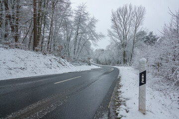 Winterliche Straße