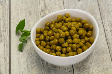 Canned Green peas in the bowl