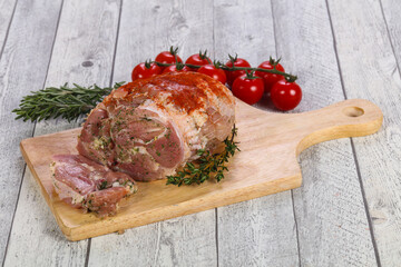 Chicken roll with herbs