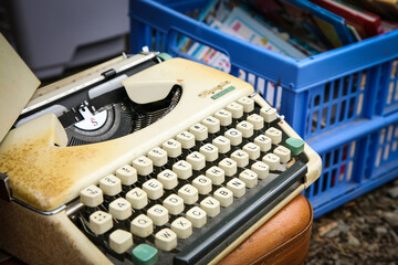 old typewriter flee market