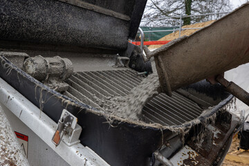 Geste metier coulage d'une dalle de béton