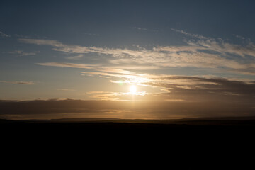 Fototapeta na wymiar Sunset in the Peak District with a dark bottom
