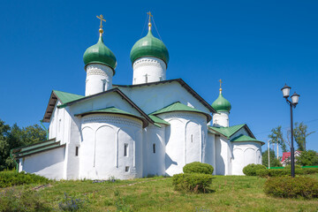 Fototapeta na wymiar Church of the Epiphany of the Lord with Zapskovye on a sunny July day. Pskov, Russia