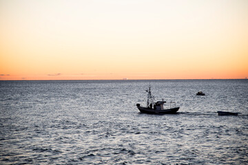Obraz premium Sunrise at the mouth of the port of Aguilas, Spain