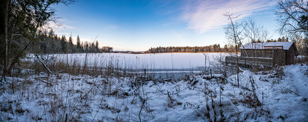 Winter hike around Lake Hosskirch near Koenigseggwald