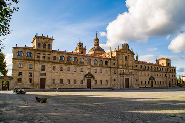 Fototapeta premium Colegio Nuestra Señora de la Antigua, conocido como El Escorial gallego, Monforte de Lemos, Lugo, Galicia, España
