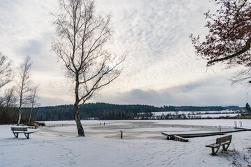 Winter hike around Lake Hosskirch near Koenigseggwald