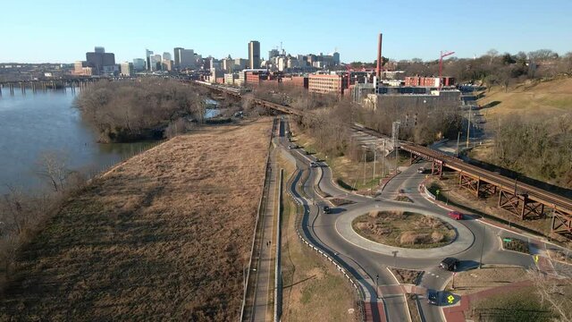 Roundabout with view of the Richmond Virginia skyline