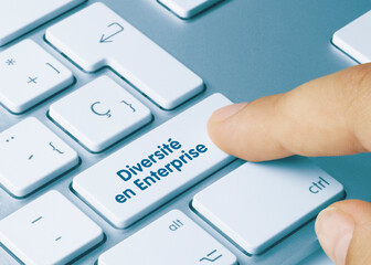 Diversité en enterprise - Inscription sur la touche du clavier bleu.