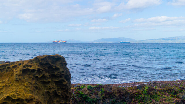 sea coast pictures hd . rocks and water