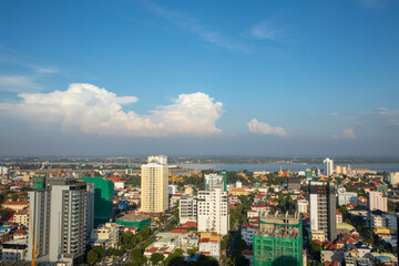 Fototapeta na wymiar Phnom penh cambodia overview Daytime from Sky bar in the middle of city