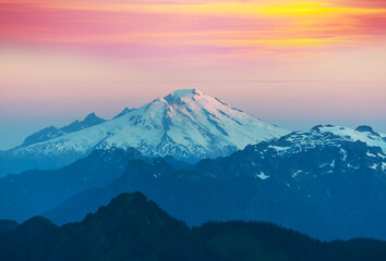 Fototapeta premium Sunrise mountains