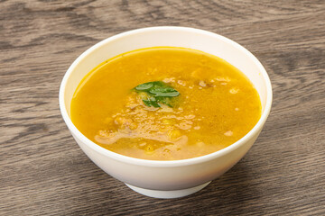 Pea soup with smoked meat
