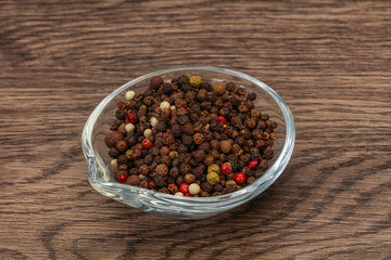 Peppercorn heap in the bowl