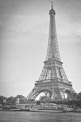 Obraz premium Eiffel tower, black and white image