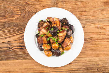 Chinese Food: Braised Pork with Chestnut and Mushroom