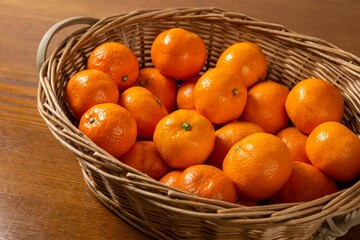 mandarin orange in a basket