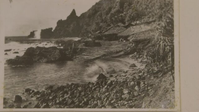 Old postcard from Pitcairn Island with look on the old pitcairn landing
