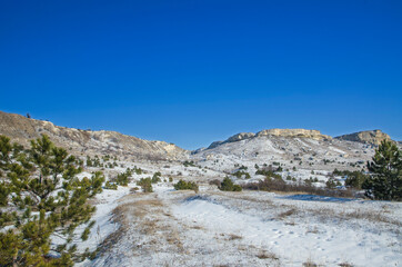 Fototapeta na wymiar White hills in Crimea