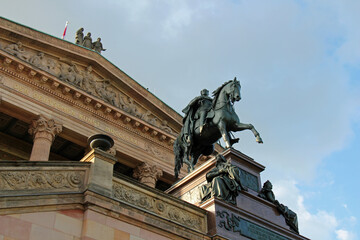 Fototapeta na wymiar Reiterstandbild Friedrich Wilhelm IV Berlin 1