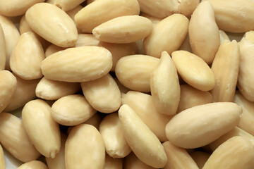 Mandorle sbucciate, Peeled almonds