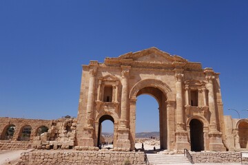 Fototapeta na wymiar Gate way to the city of Jerash