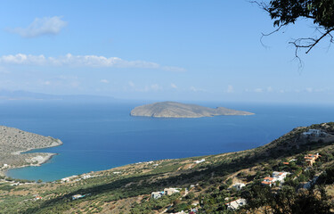 L'ile de Psira vue depuis le belvédère de Platanos près de Sitia en Crète