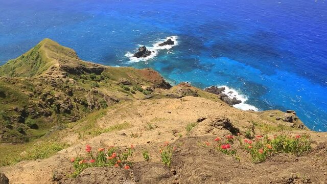 View from high Tedside on the ocean in the low, on Pitcairn Island