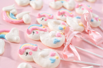 Unicorn meringue pops
