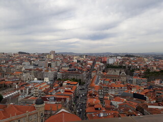 Fototapeta na wymiar Hermosa vista panorámica de la ciudad de Oporto, Portugal. 
