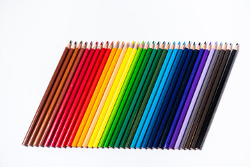 An image of set of color pencils.
